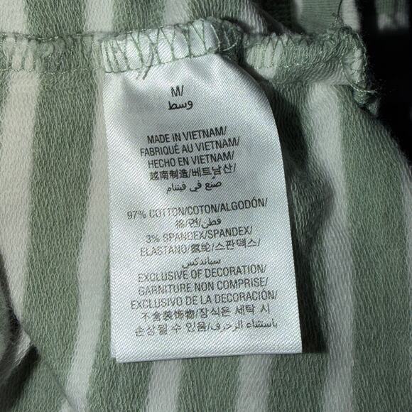 Karen Scott Sport Sage Green & Cream Striped 3/4 Sleeve Top Women’s Medium - Picture 5 of 7